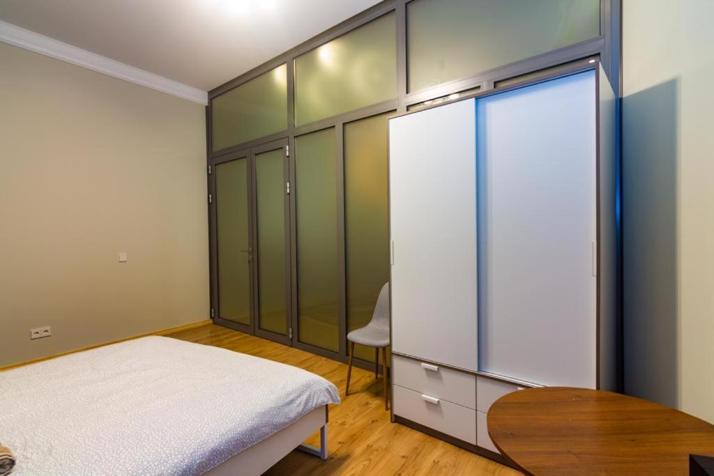 Bright 4 Bedroom In Old Town Appartement Riga